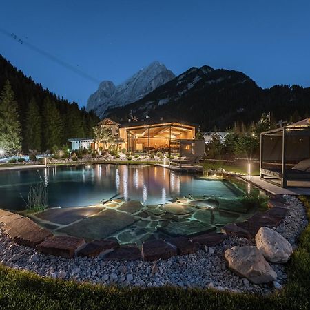 Hotel Majon Miramonti Canazei Exterior foto